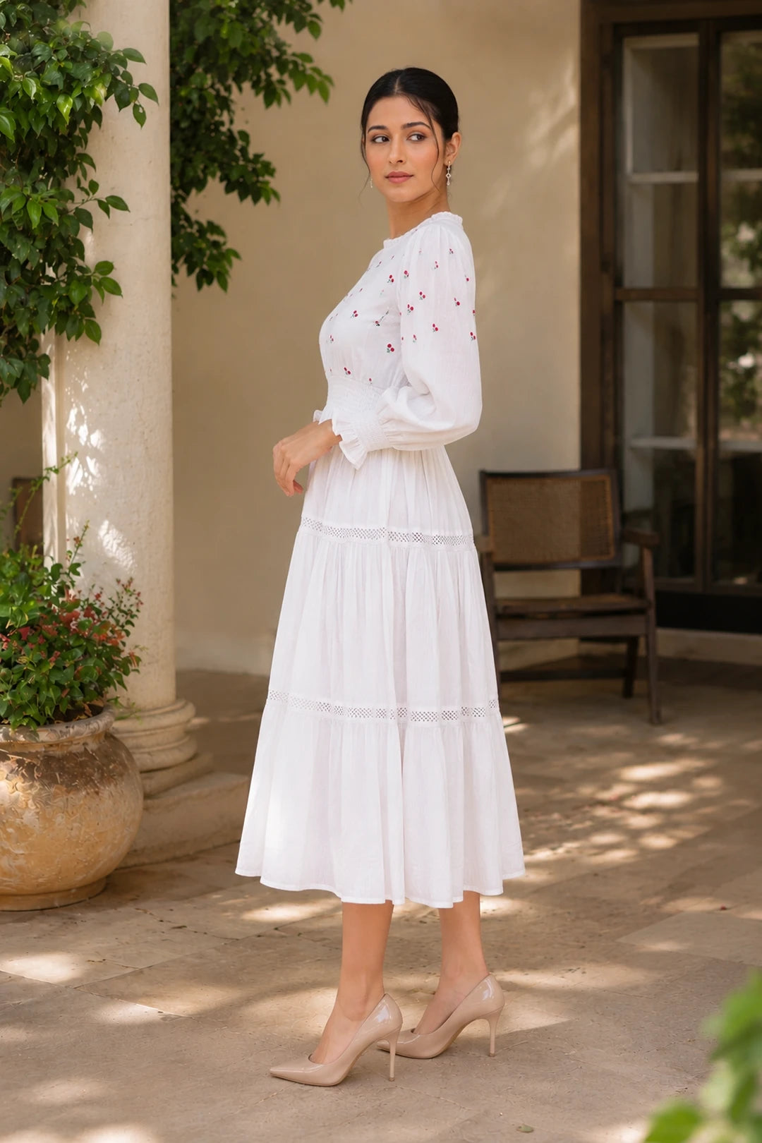 RADIANT MEADOWS OFF-WHITE COTTON KANTHA TIERED DRESS