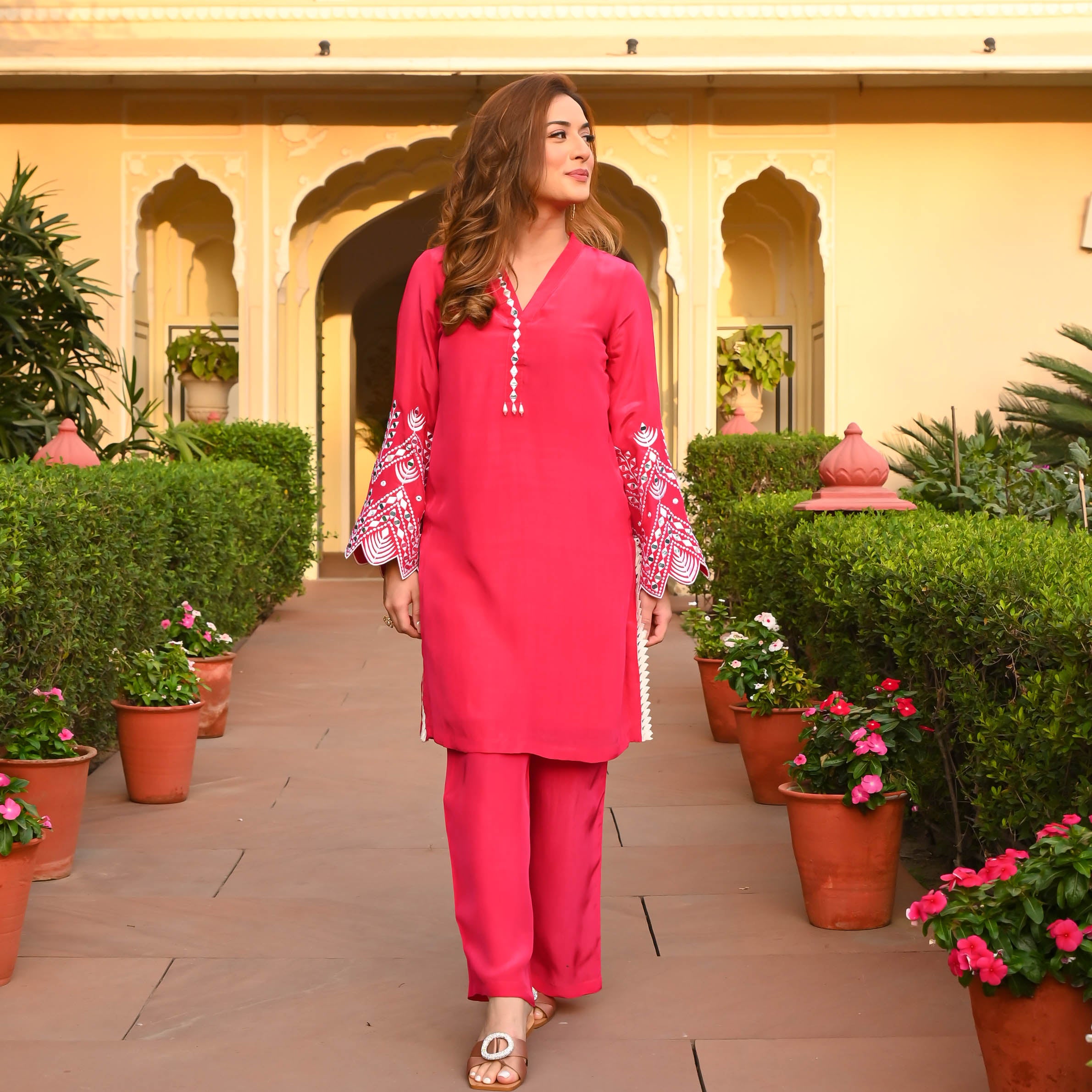 Pink Embroidered Kurta Set for Women Online