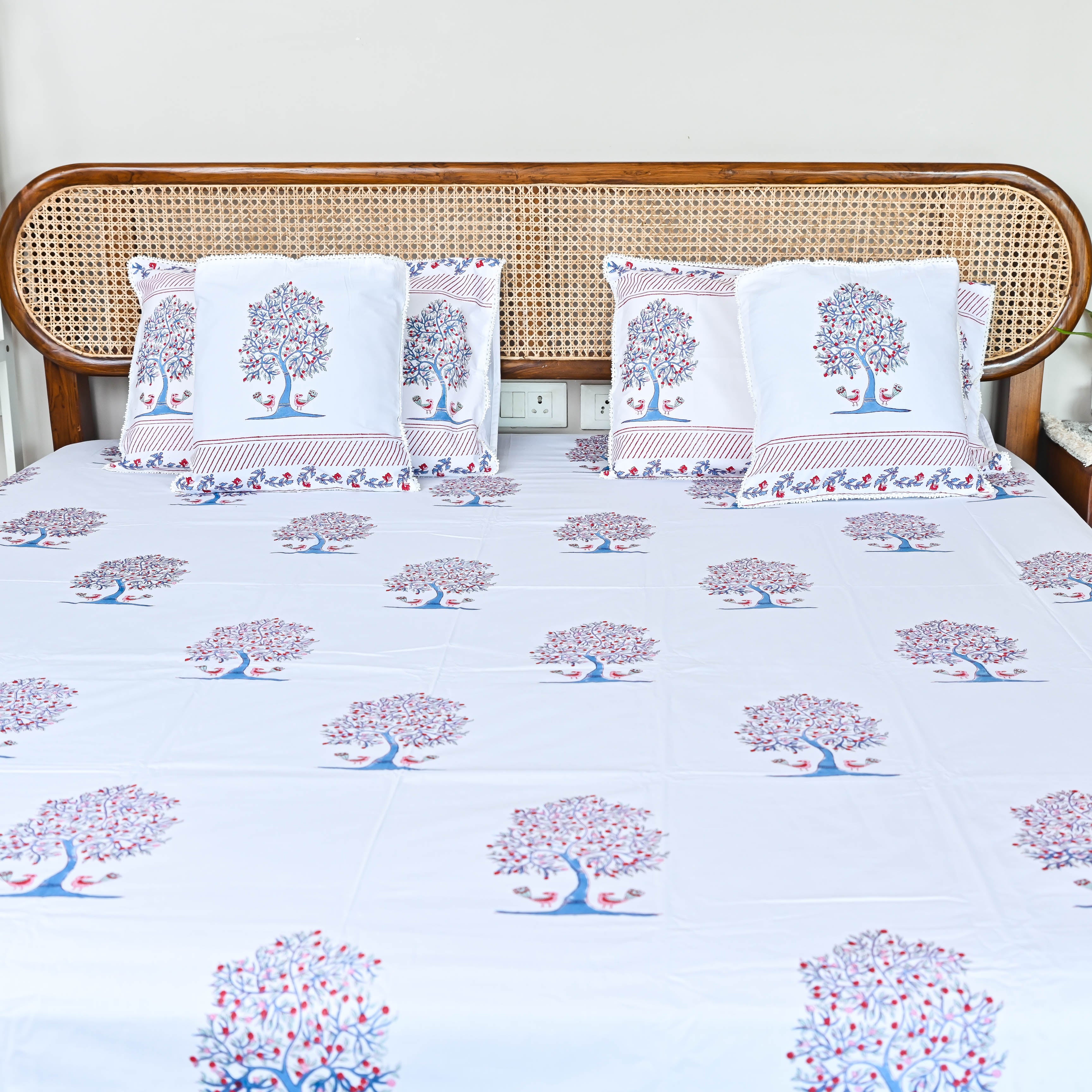 Home In The Heart Handblock Printed Cotton Bedsheet Online